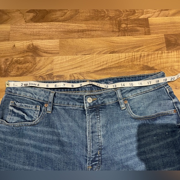 Old Navy High-Rise Curvy O.G. Straight Jean - Picture 8 of 10